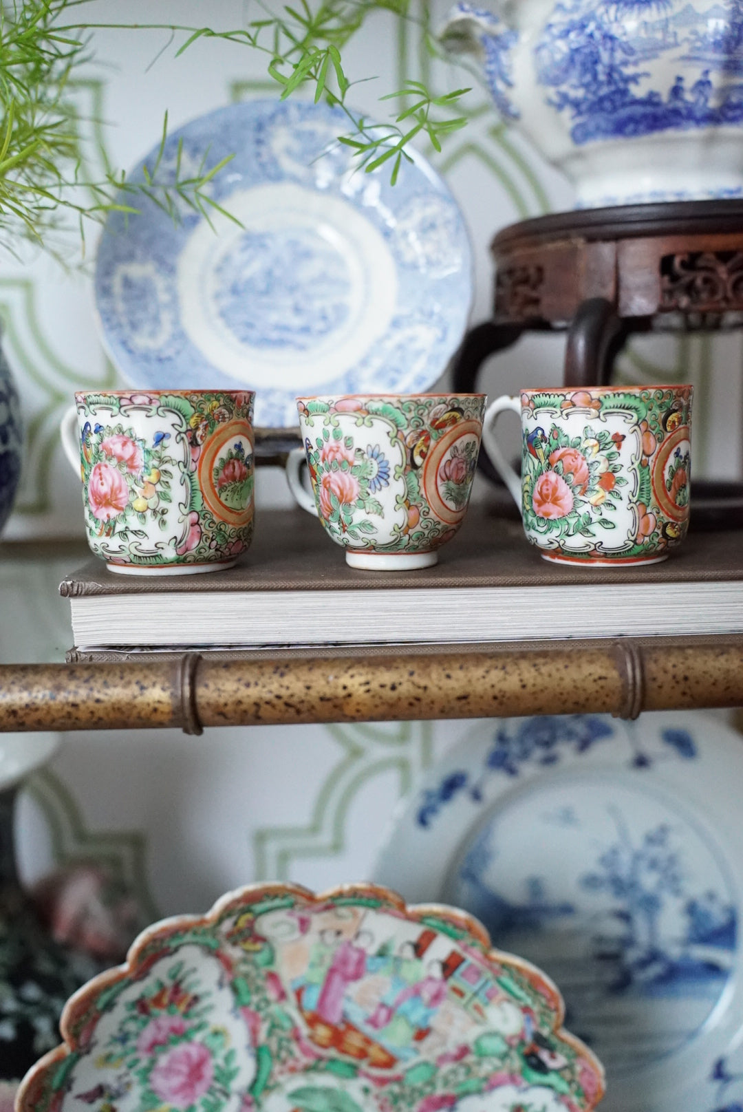 Set of 3 — Antique Chinese Export Rose Medallion Cups