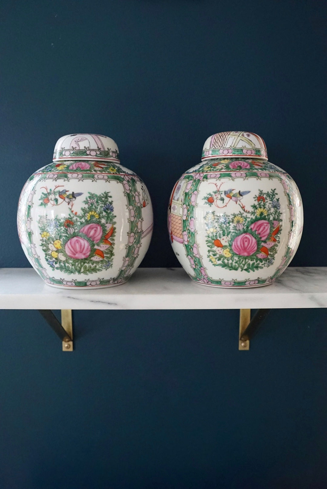 Large Vintage Rose Medallion Ginger Jar