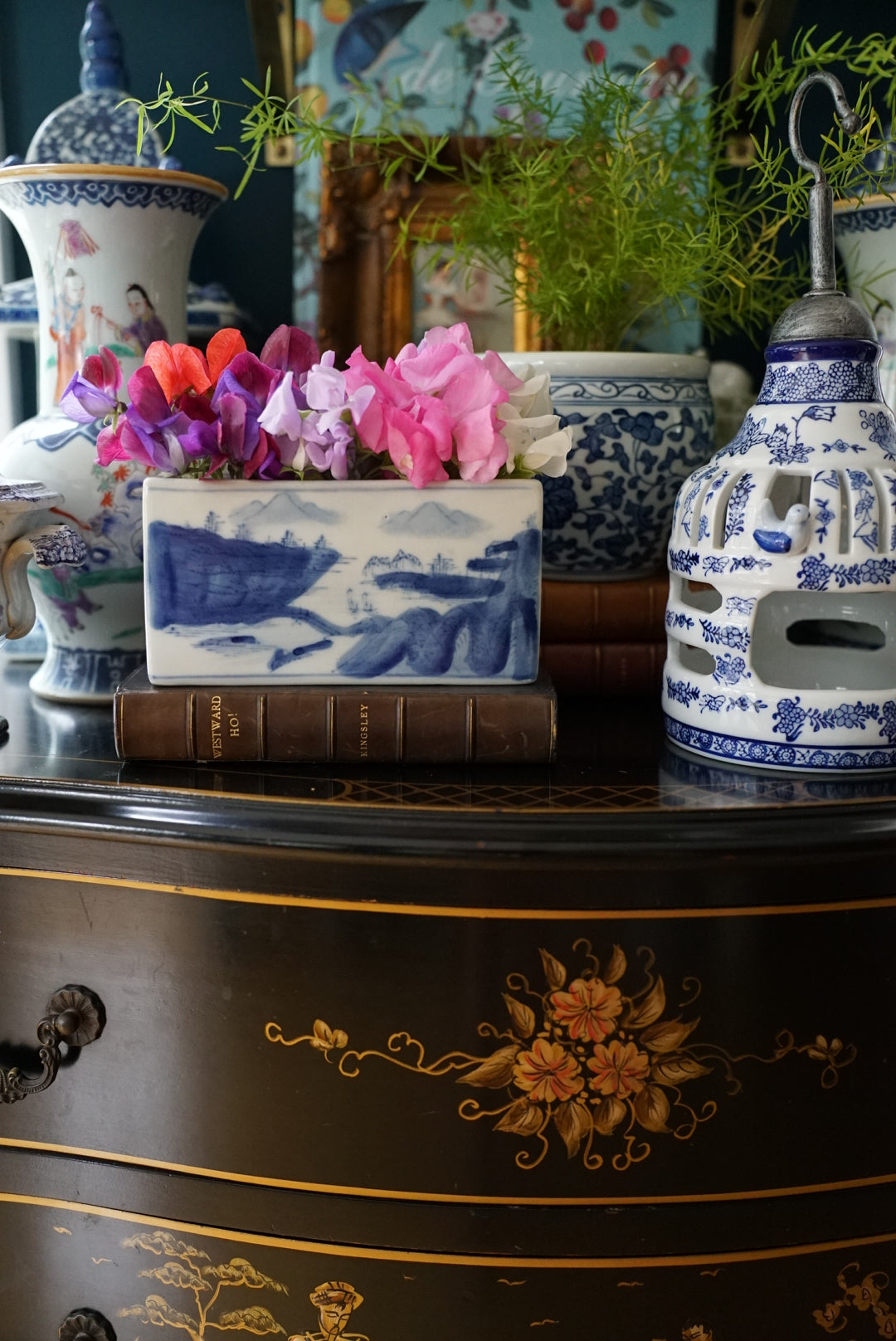 Vintage Blue and White Flower Brick