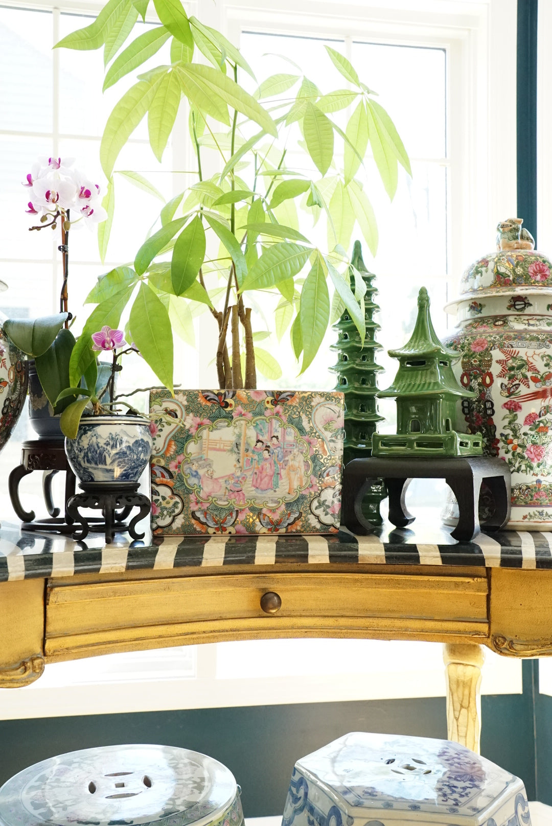 Vintage Rose Medallion Cachepot