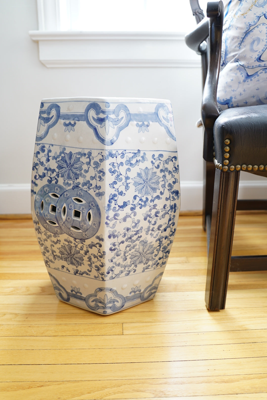 Vintage Twisted Lotus Hexagonal Garden Stool