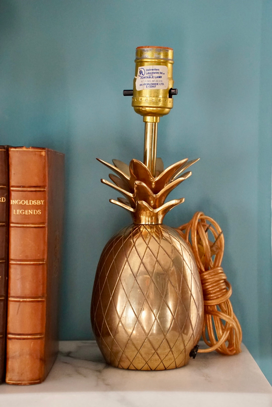 Vintage Brass Pineapple Lamp (No shade)