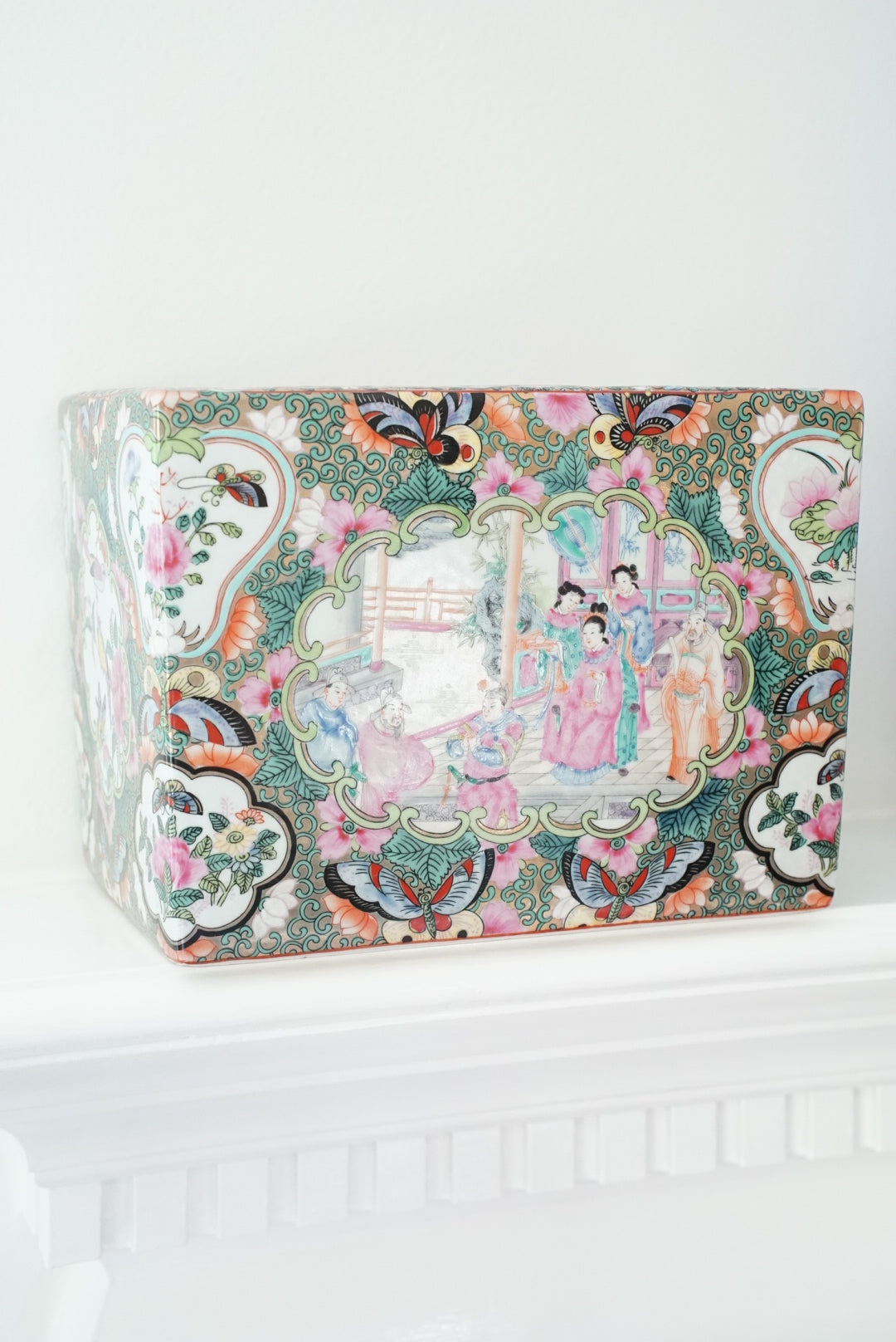 Vintage Rose Medallion Cachepot