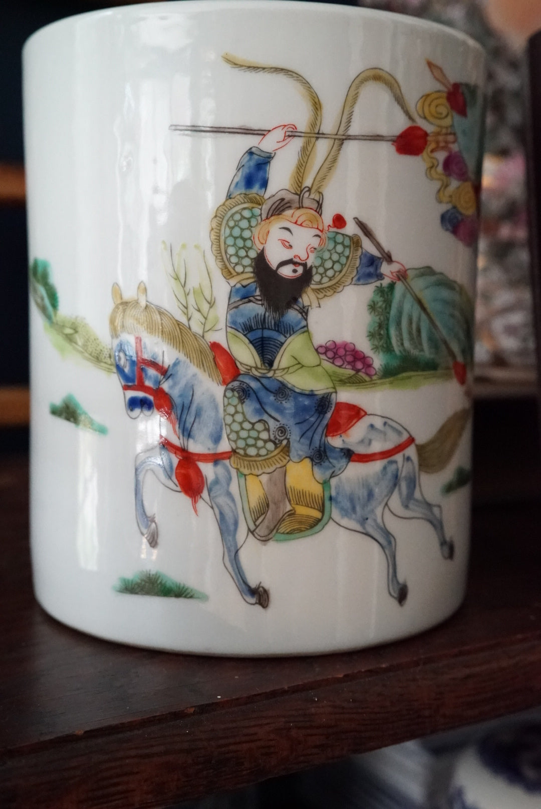 Famille Rose Brush/Pen Holder in Dueling Scene