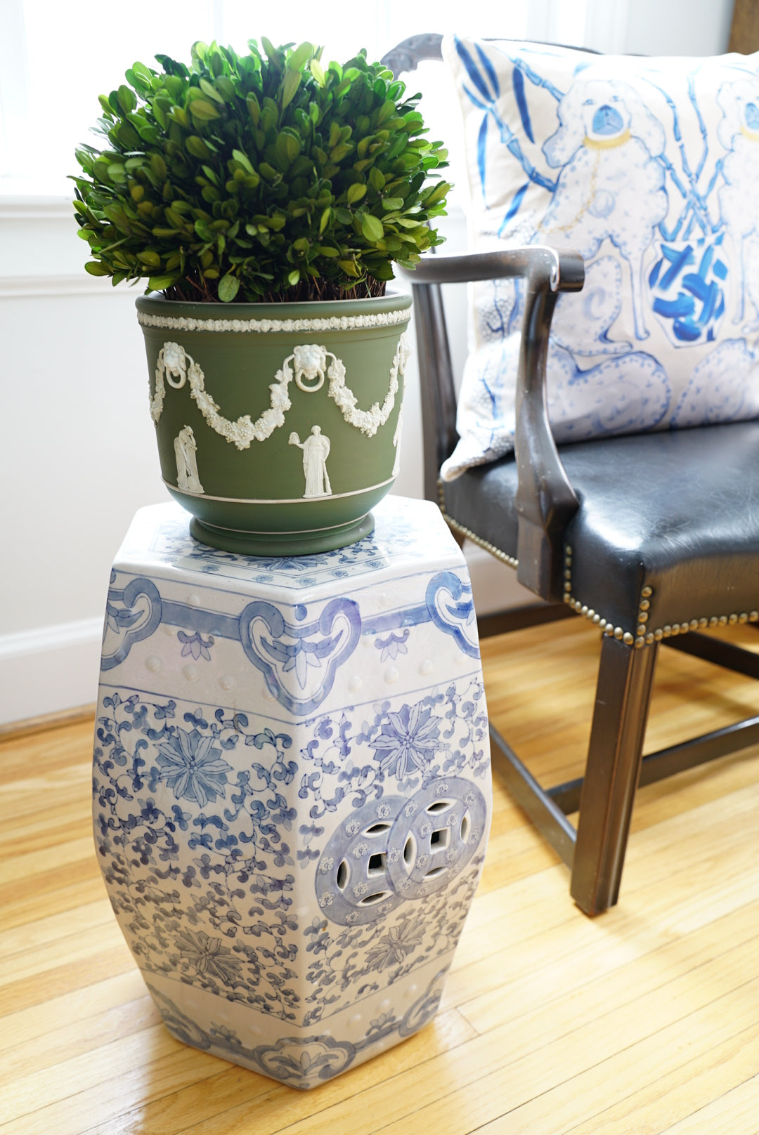 Vintage Twisted Lotus Hexagonal Garden Stool