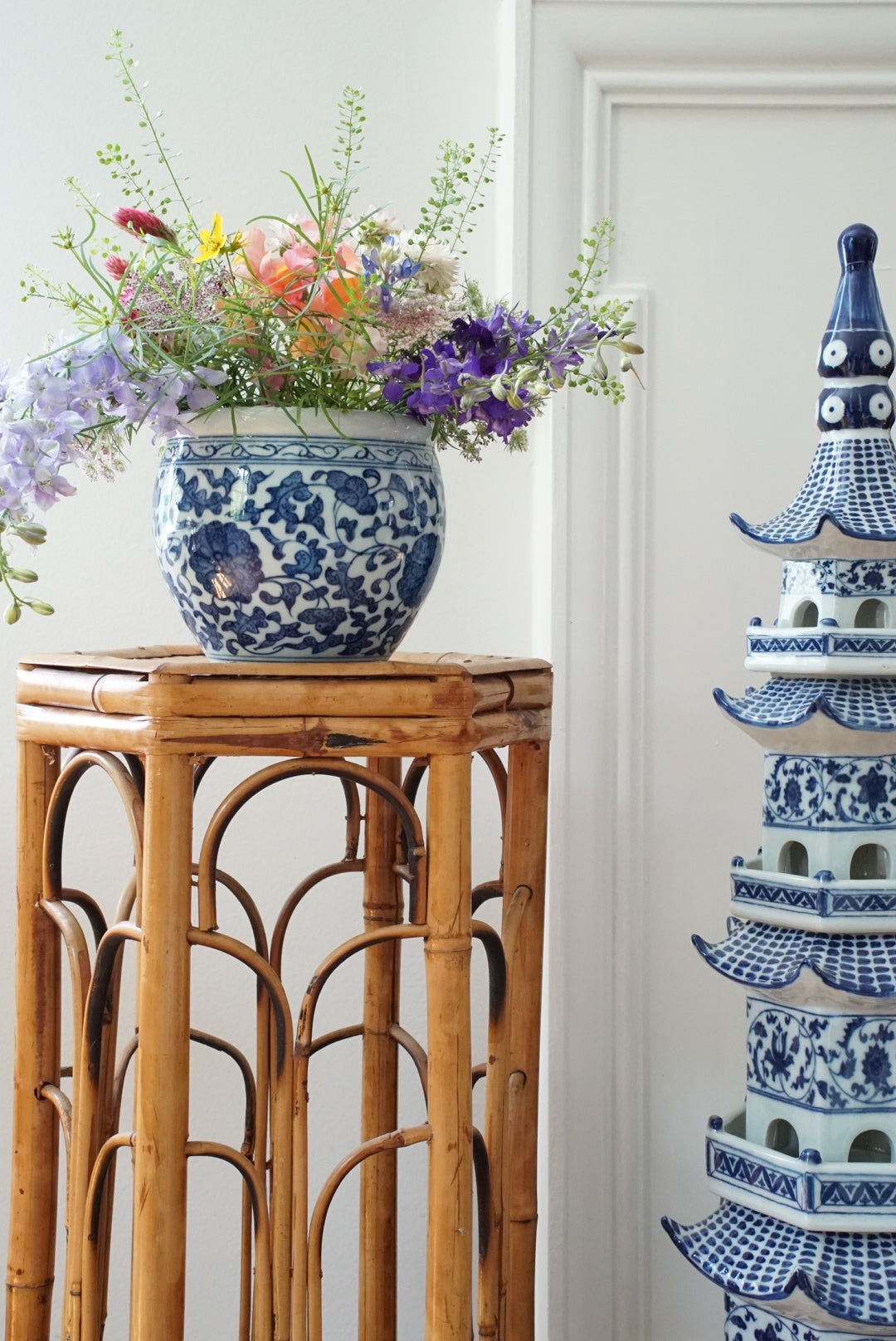 Large Tortoise Shell Burnt Bamboo Hexagonal Stand