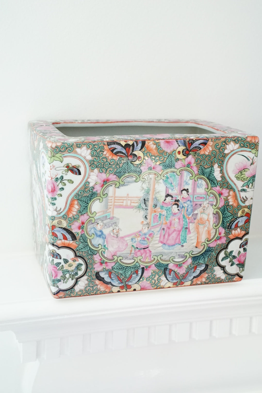 Vintage Rose Medallion Cachepot