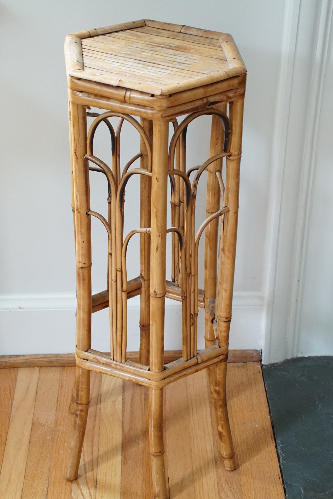 Large Tortoise Shell Burnt Bamboo Hexagonal Stand