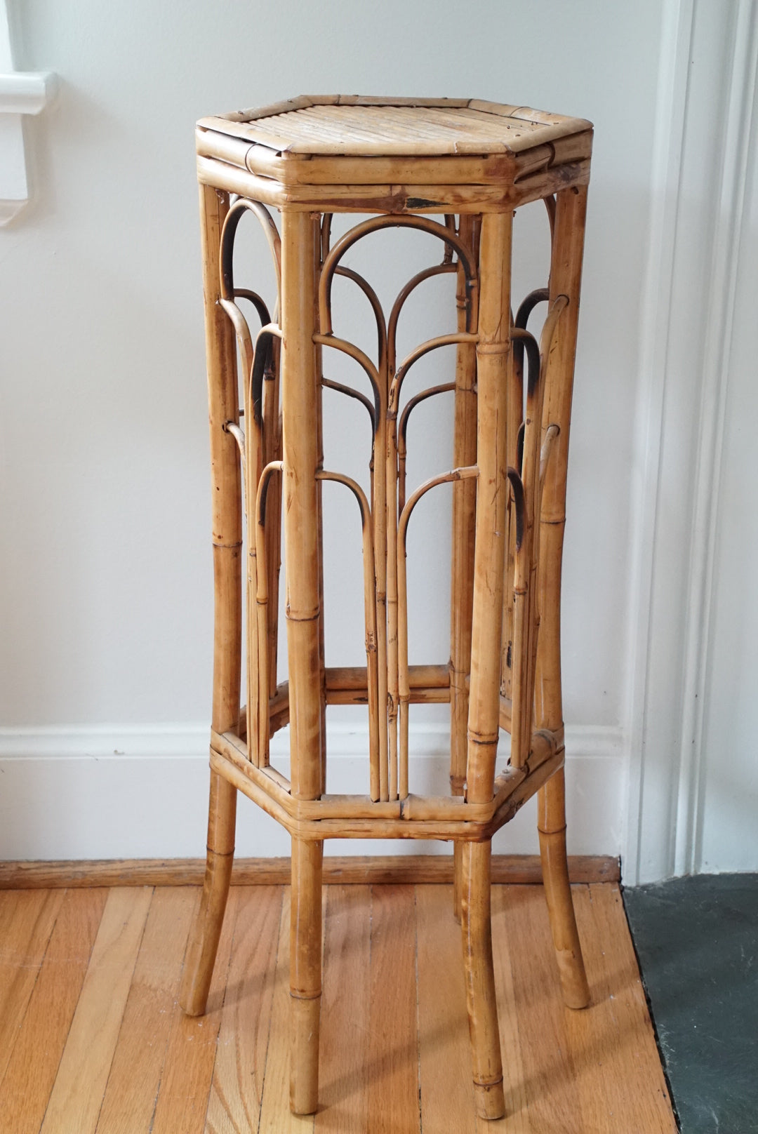 Large Tortoise Shell Burnt Bamboo Hexagonal Stand