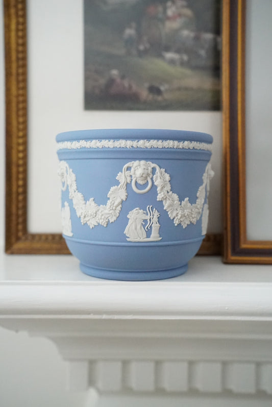 Vintage Wedgwood Cream on Lavender Jardiniere