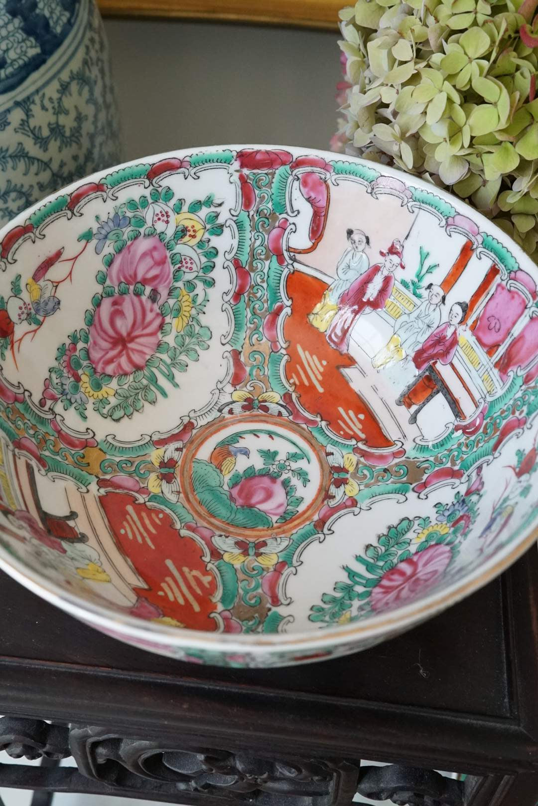 Vintage Rose Medallion 8” Bowl