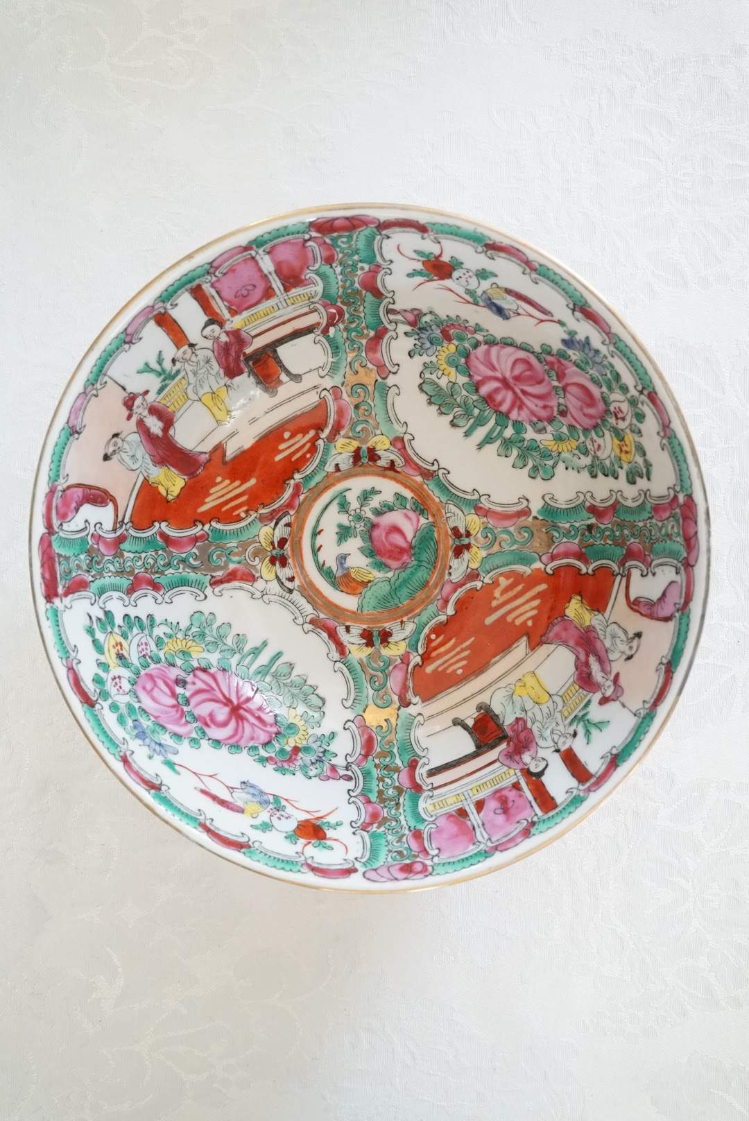 Vintage Rose Medallion 8” Bowl