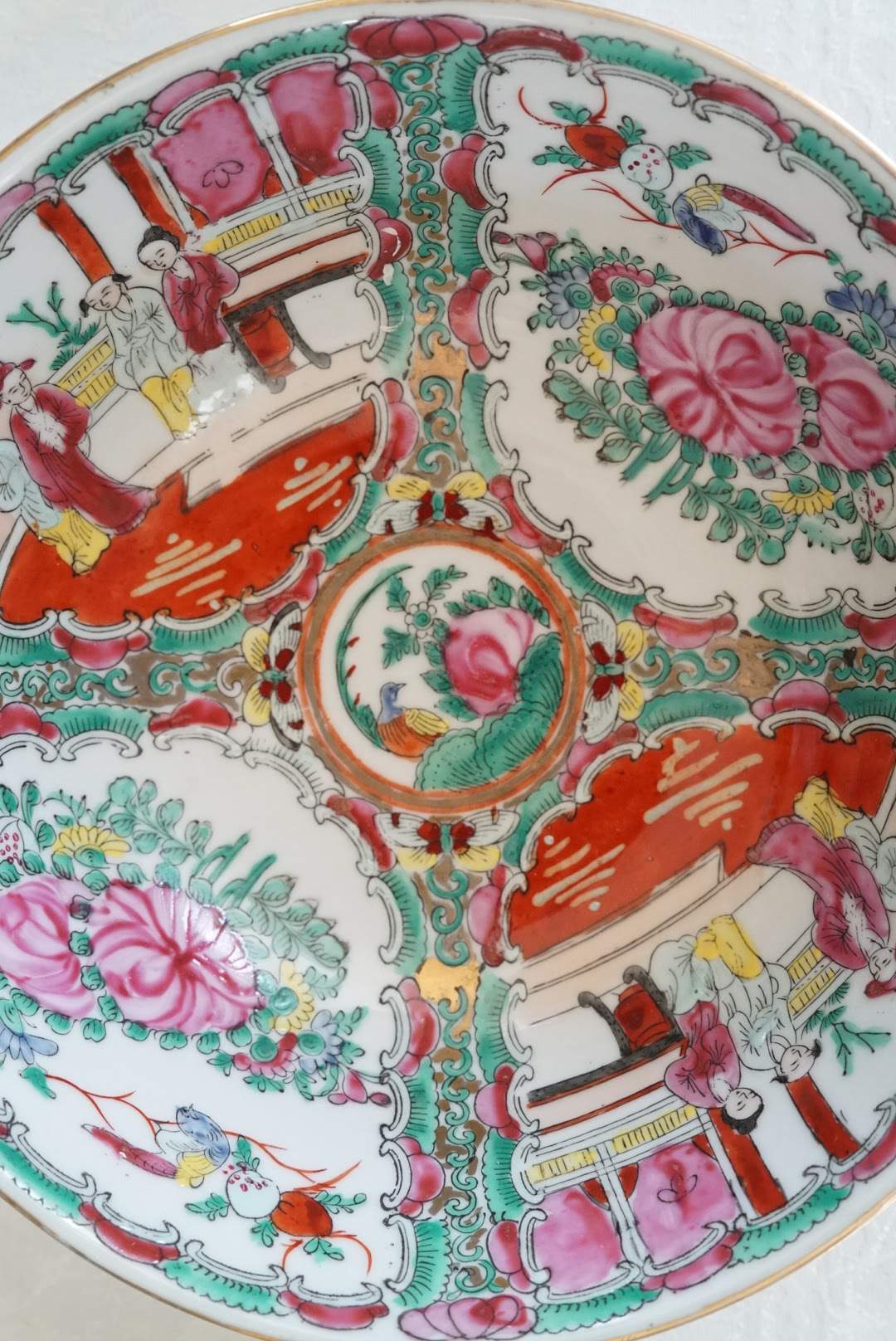 Vintage Rose Medallion 8” Bowl
