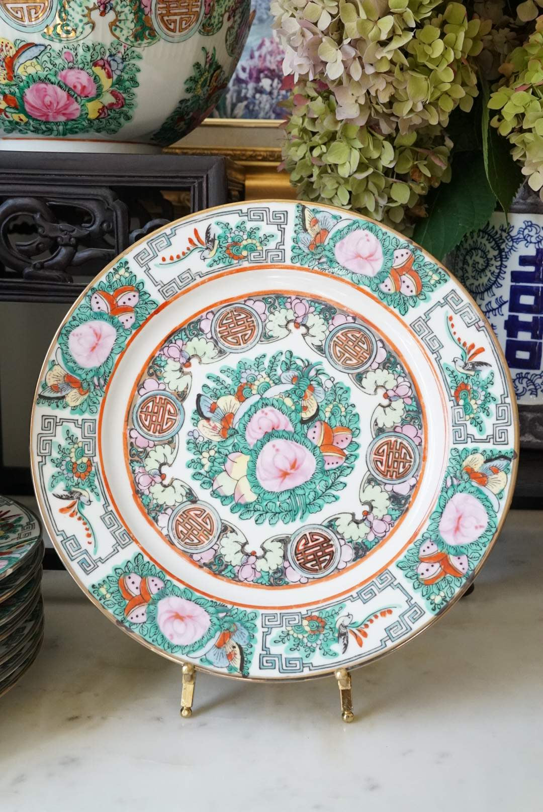 Vtg Rose Medallion Porcelain plate buy China