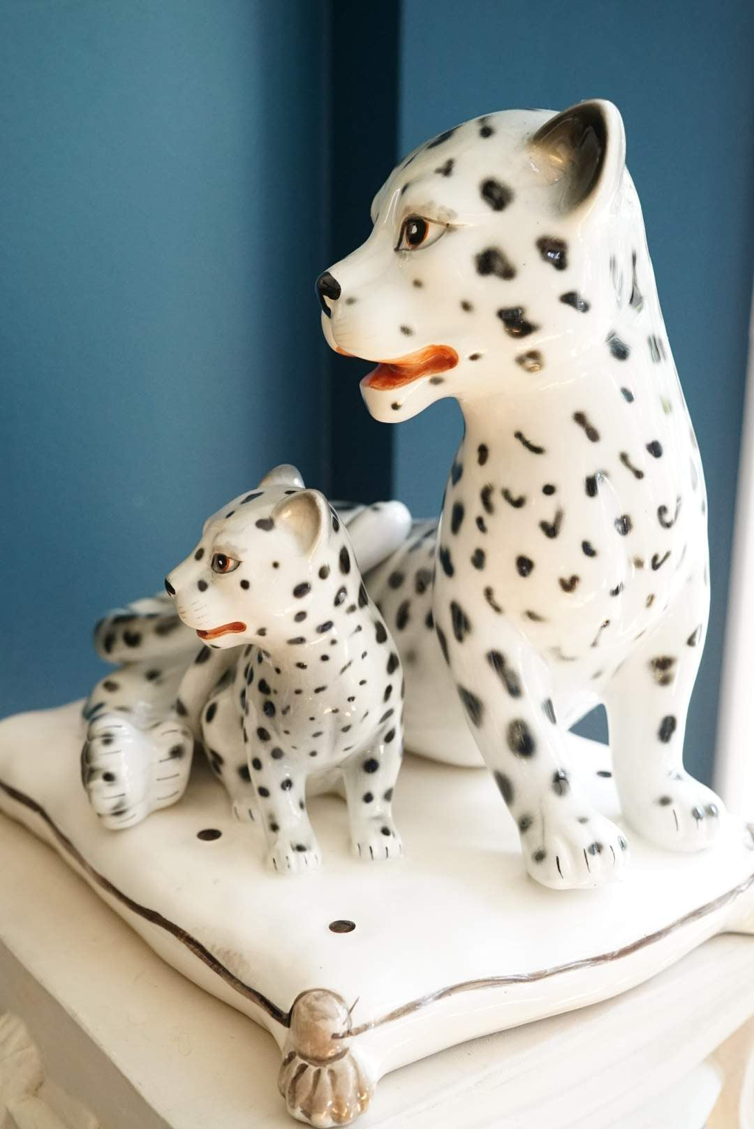 Large Vintage Italian Snow Leopards