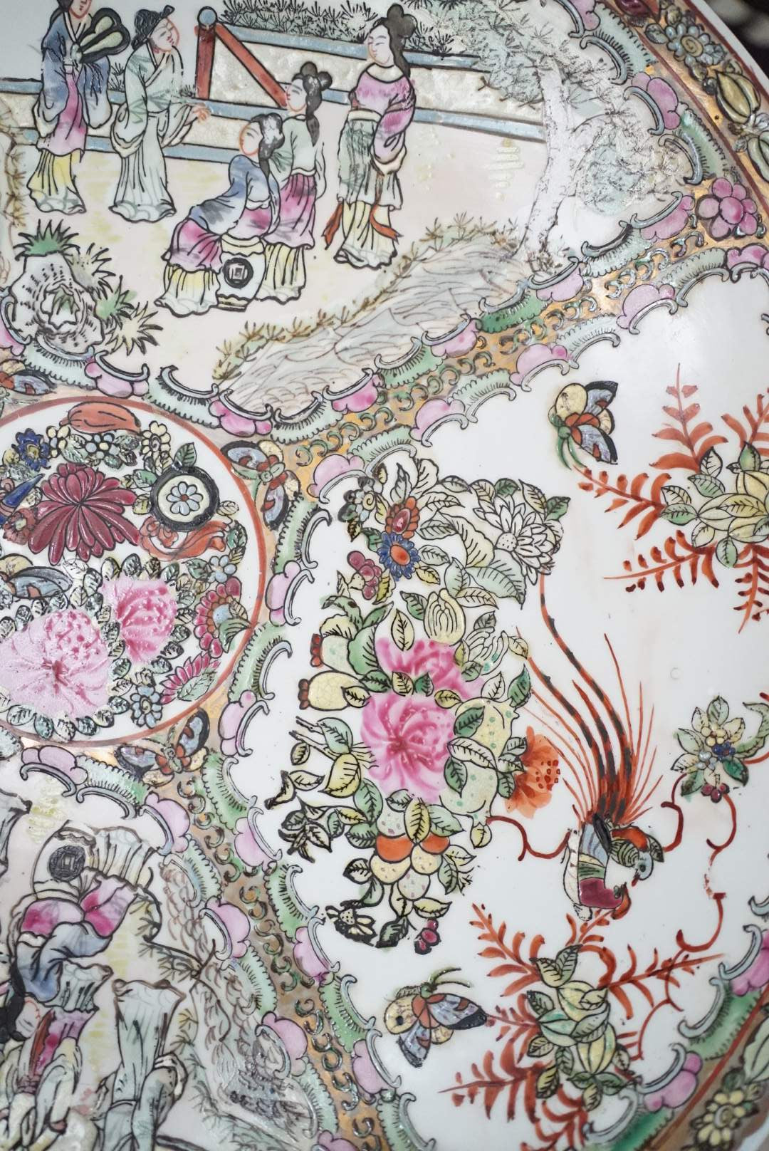 18” XXL Vintage Rose Medallion Platter with Stand