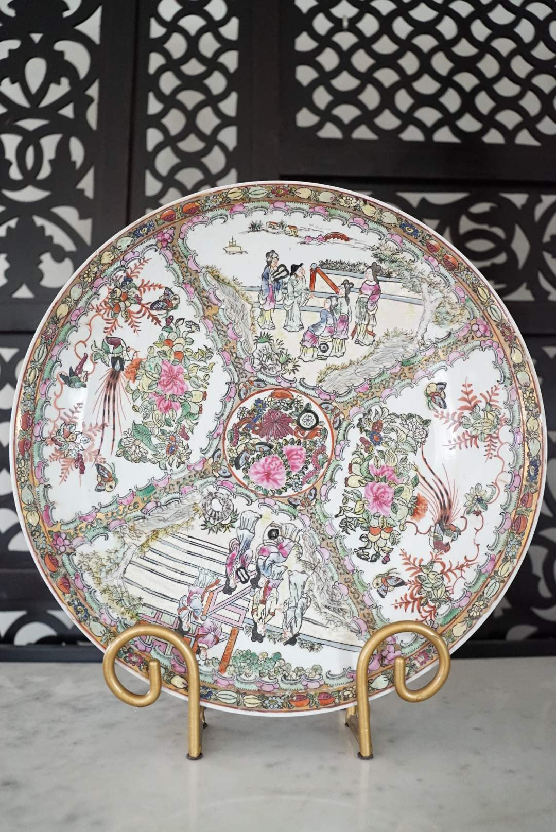 18” XXL Vintage Rose Medallion Platter with Stand