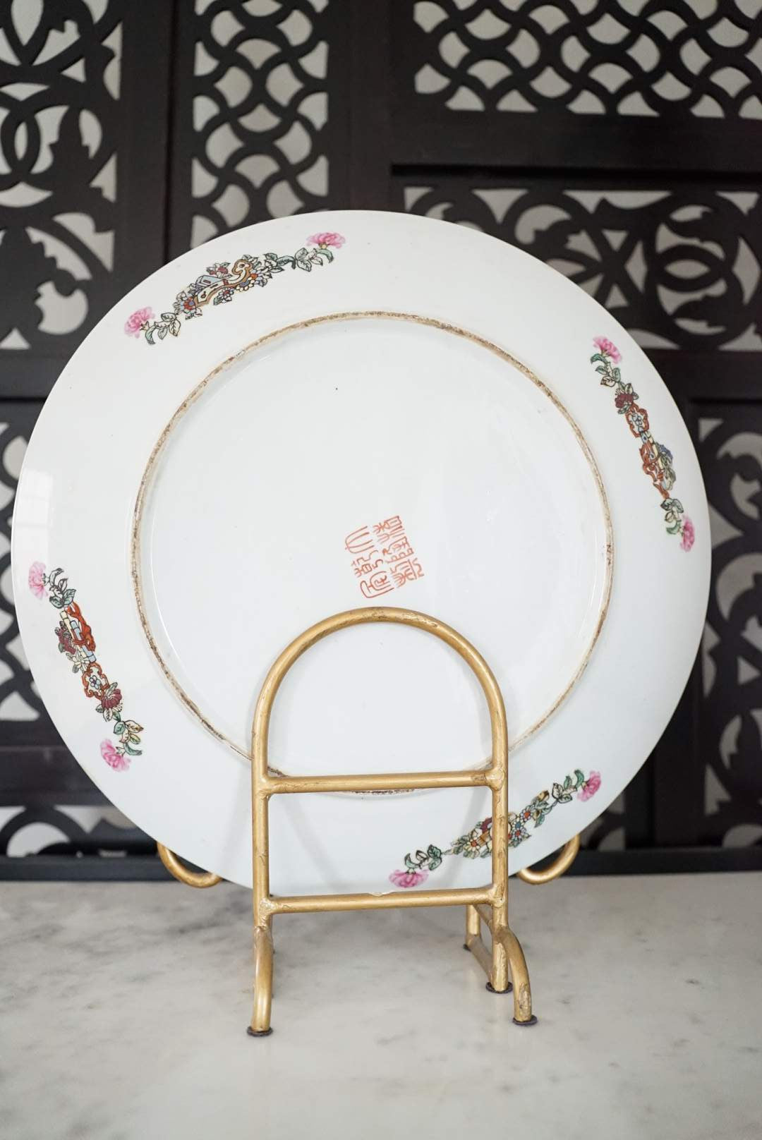 18” XXL Vintage Rose Medallion Platter with Stand