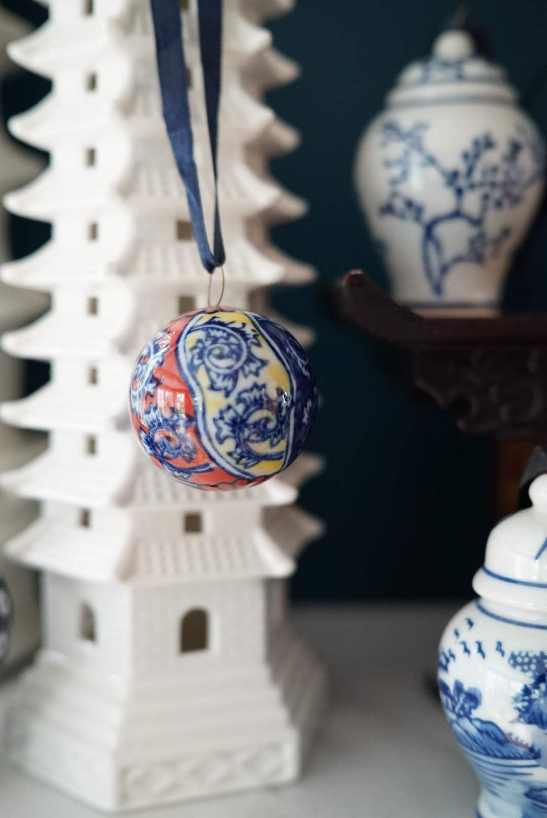 Set of 5—Chinoiserie Christmas Porcelain Ball Ornaments