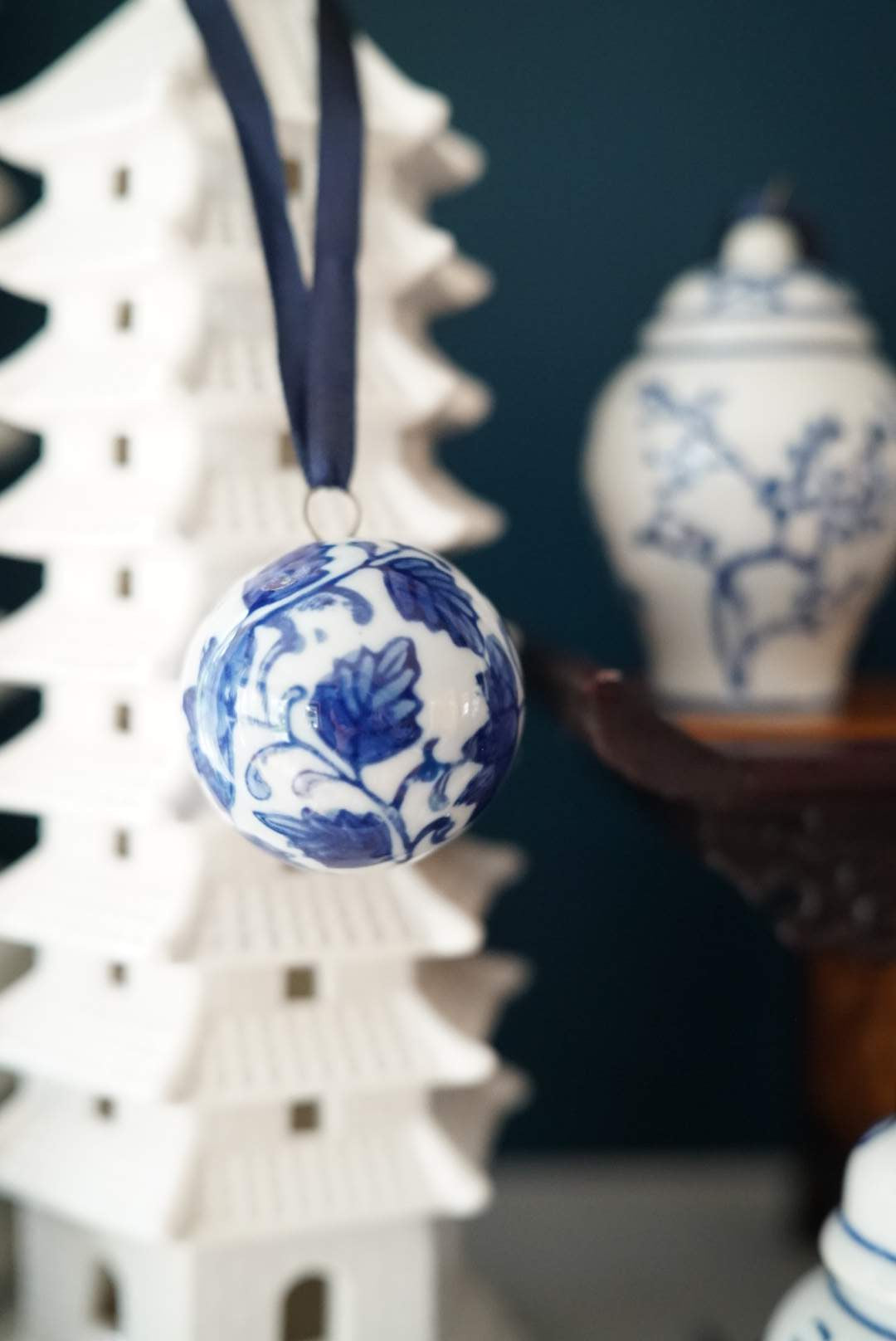 Set of 5—Chinoiserie Christmas Porcelain Ball Ornaments