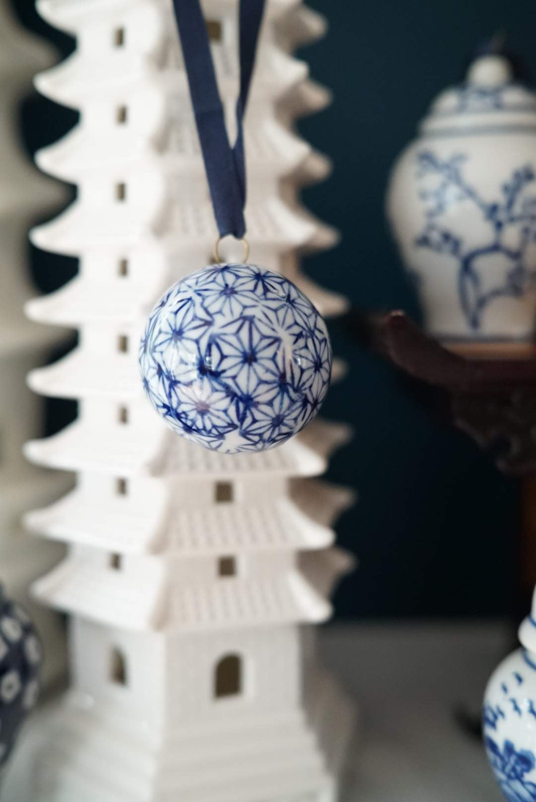 Set of 5—Chinoiserie Christmas Porcelain Ball Ornaments