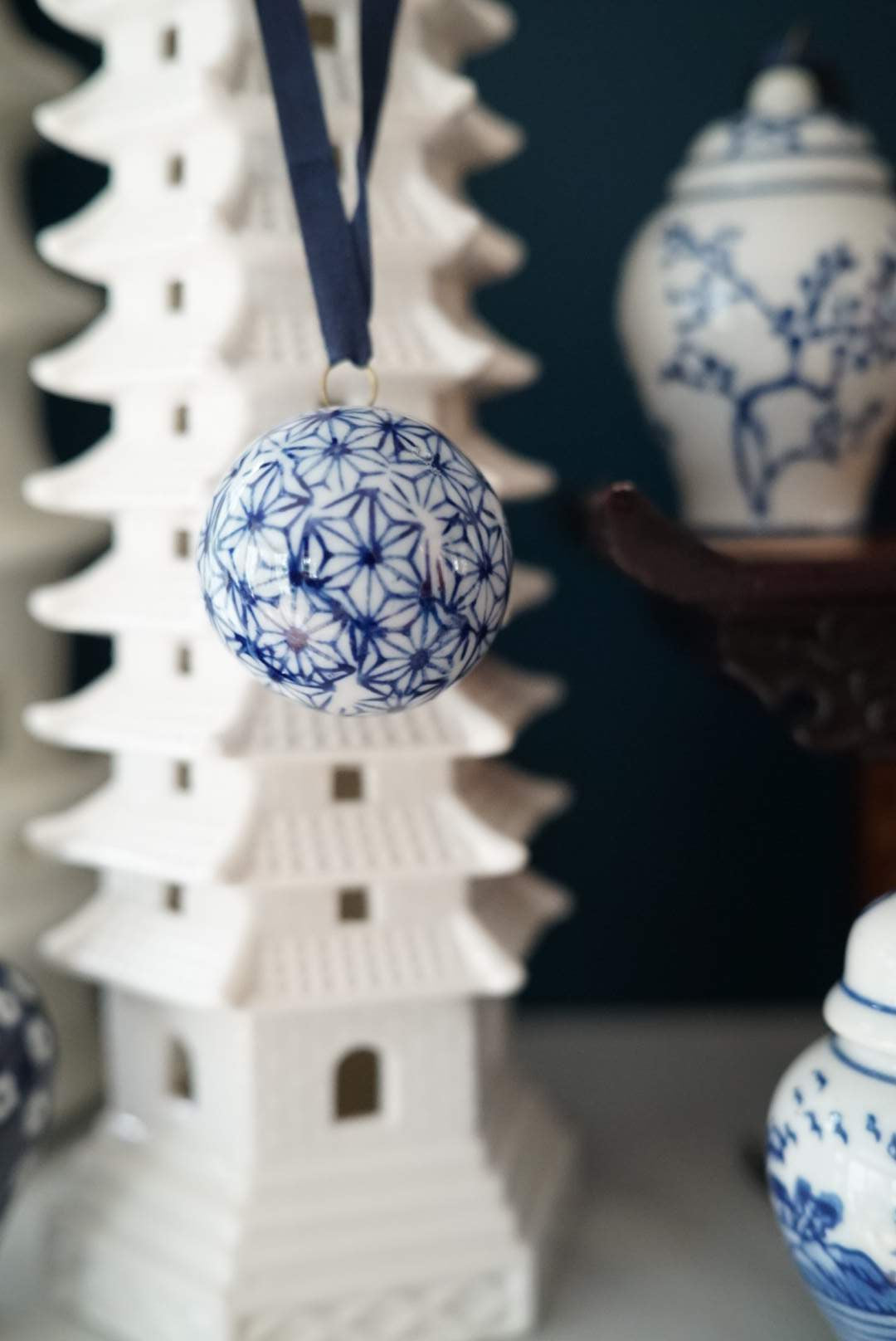 Set of 5—Chinoiserie Christmas Porcelain Ball Ornaments