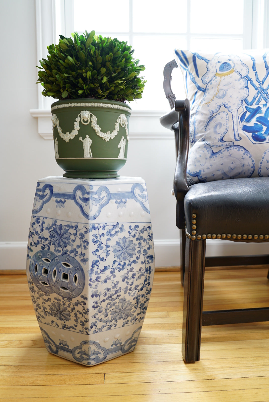 Vintage Twisted Lotus Hexagonal Garden Stool