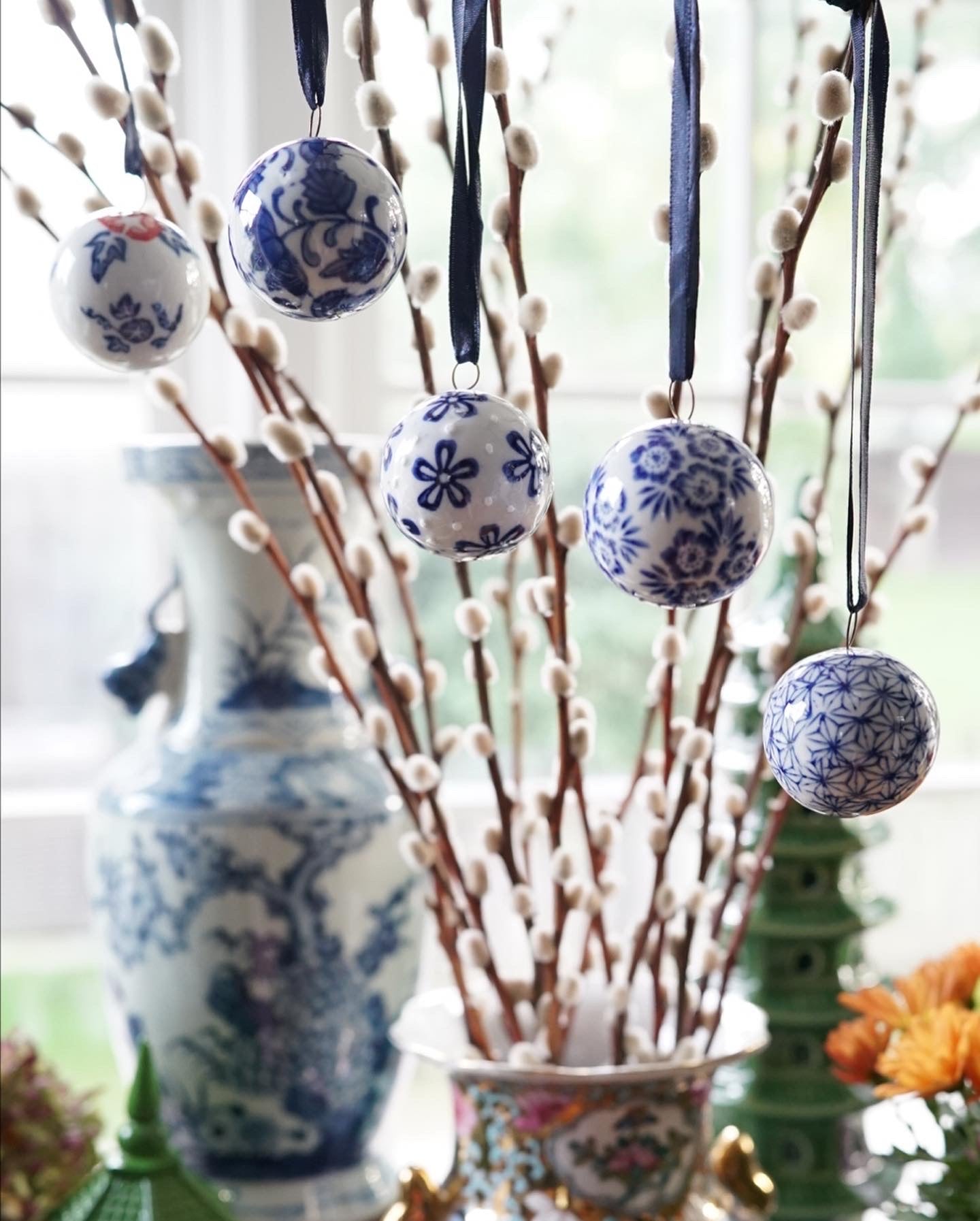 Set of 5—Chinoiserie Christmas Porcelain Ball Ornaments