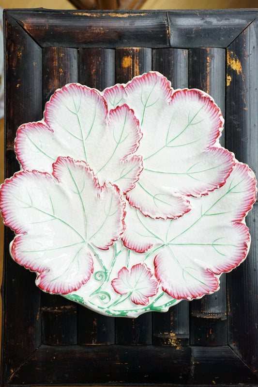 Antique Majolica Leaf Plate