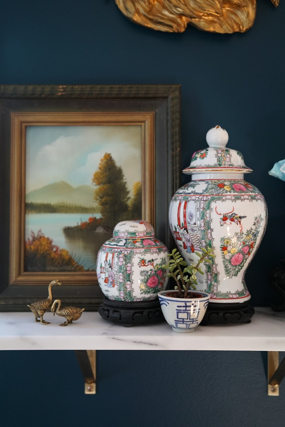 10” Vintage Rose Medallion Temple Jar