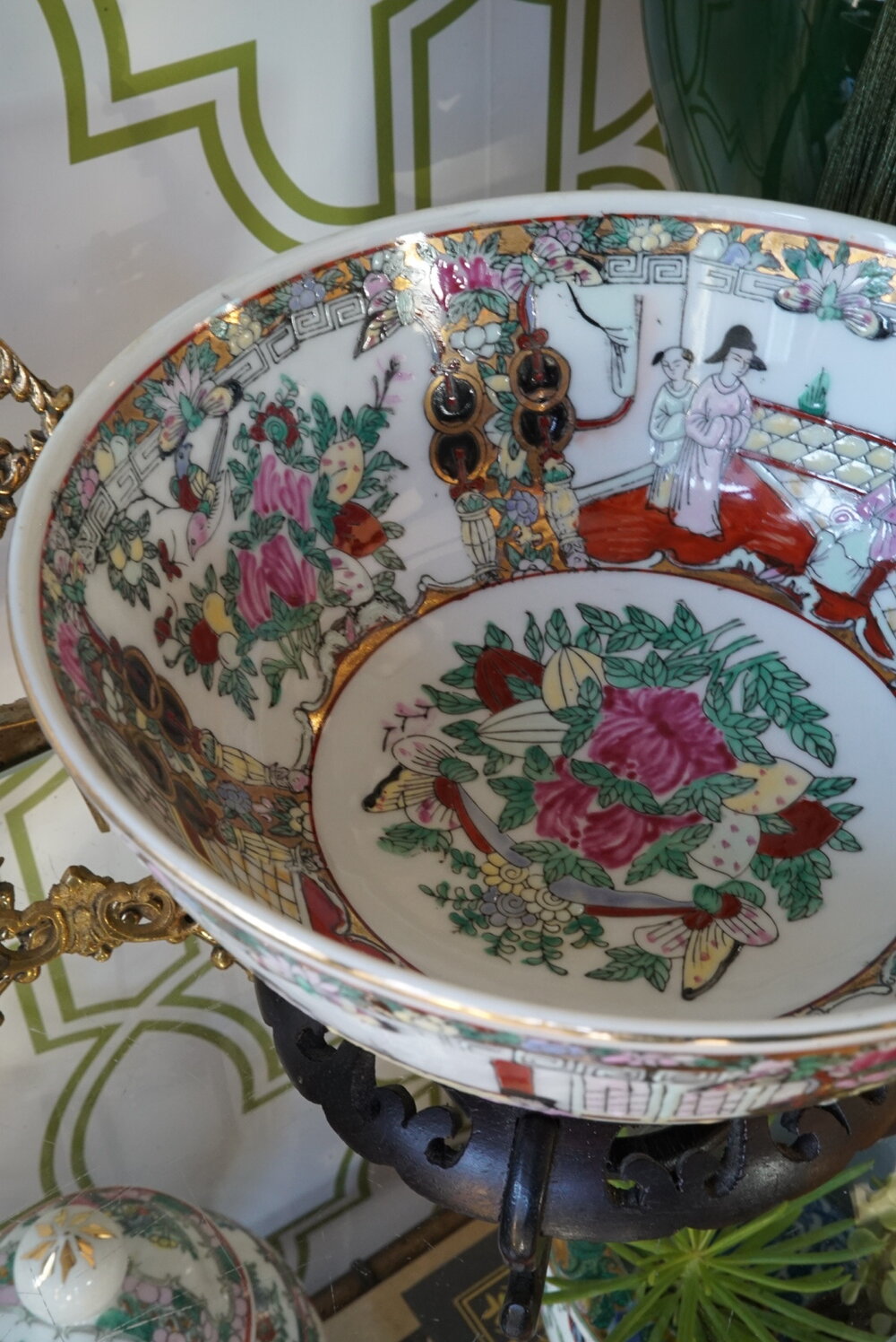 Vintage Rose Medallion 8” Bowl
