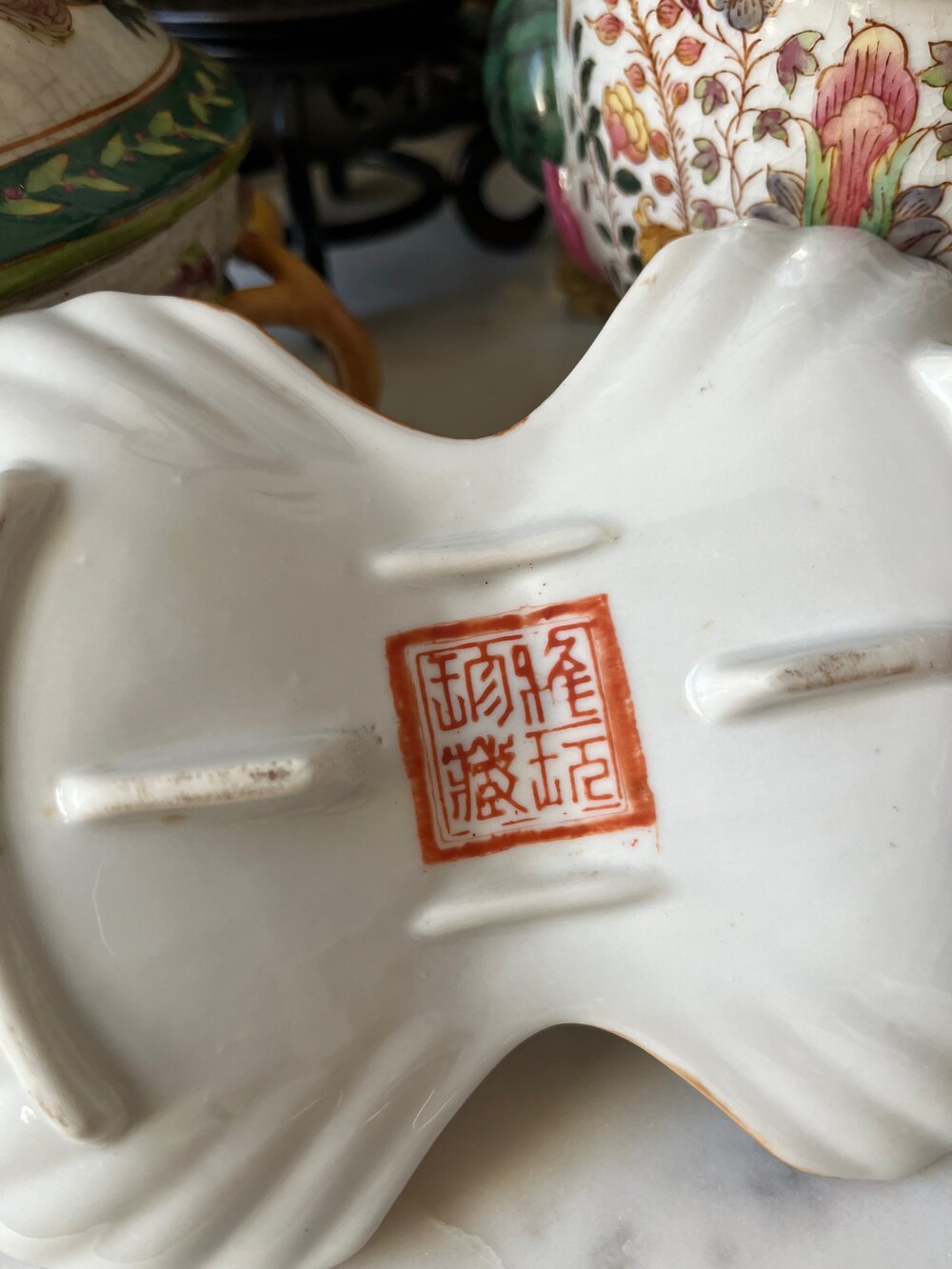 Split Clamshell Floral Trinket Dish with Handle