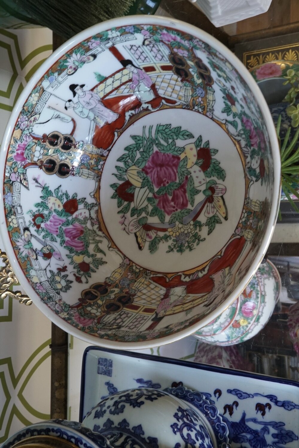 Vintage Rose Medallion 8” Bowl