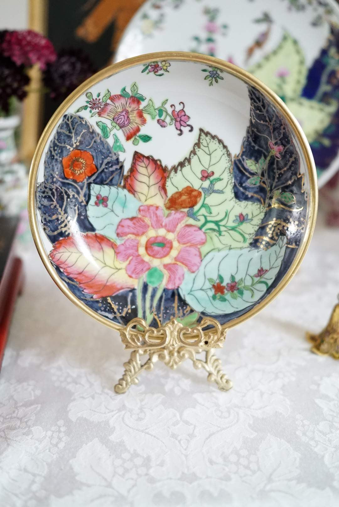 Brass-encased Tobacco Leaf Plate