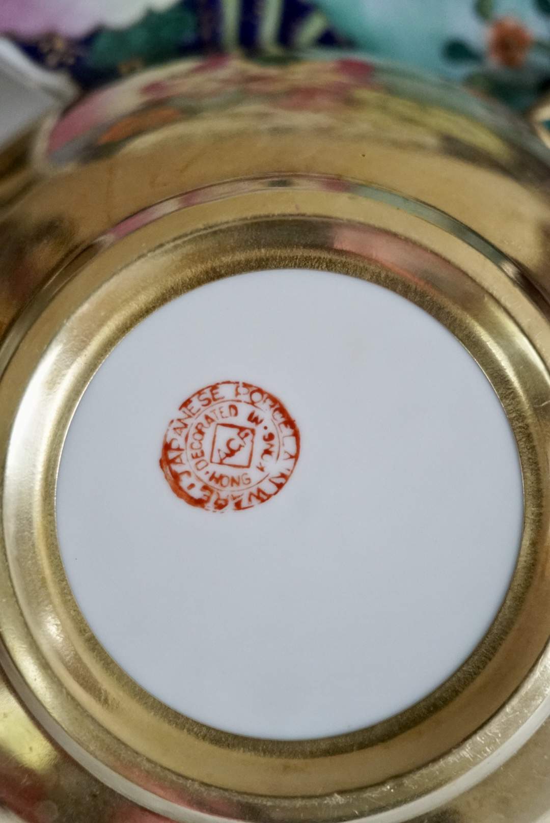 Brass-encased Tobacco Leaf Plate