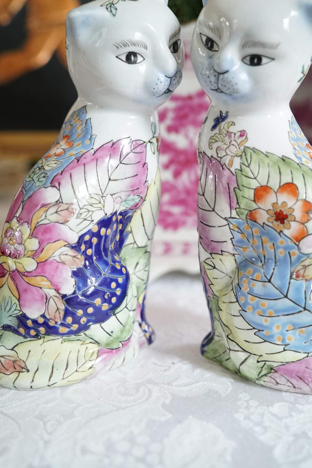 Pair of — Tobacco Leaf Cat Figurines