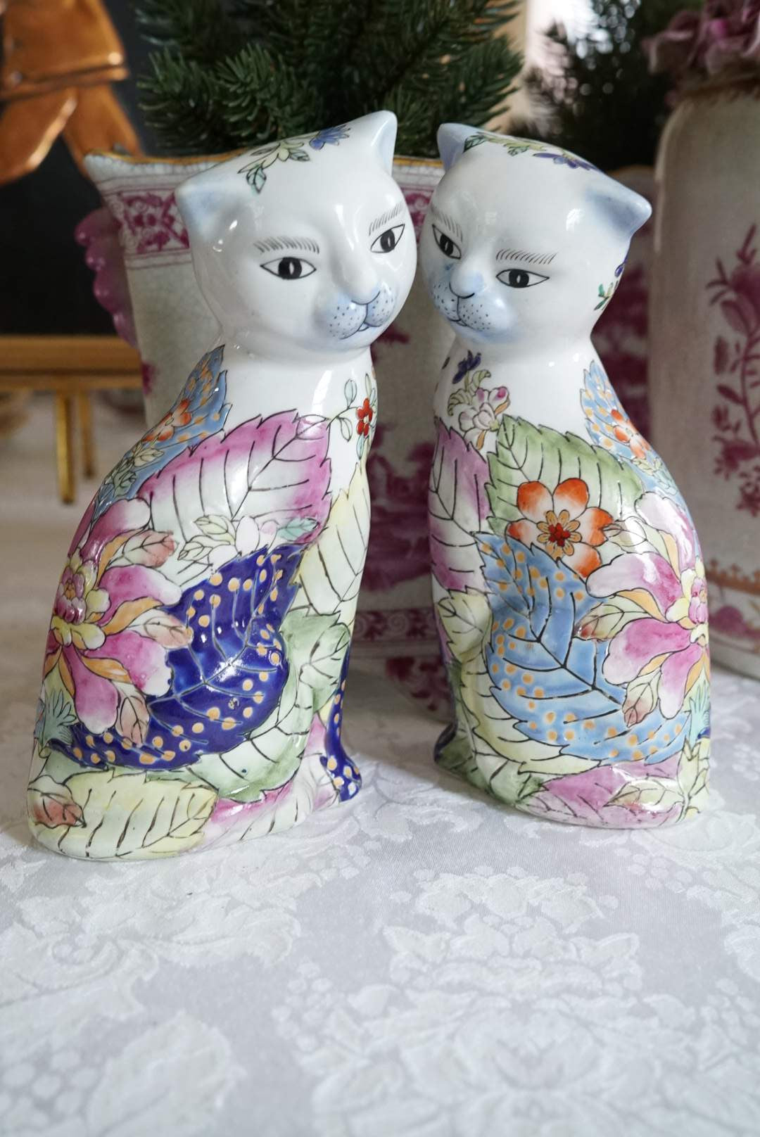 Pair of — Tobacco Leaf Cat Figurines