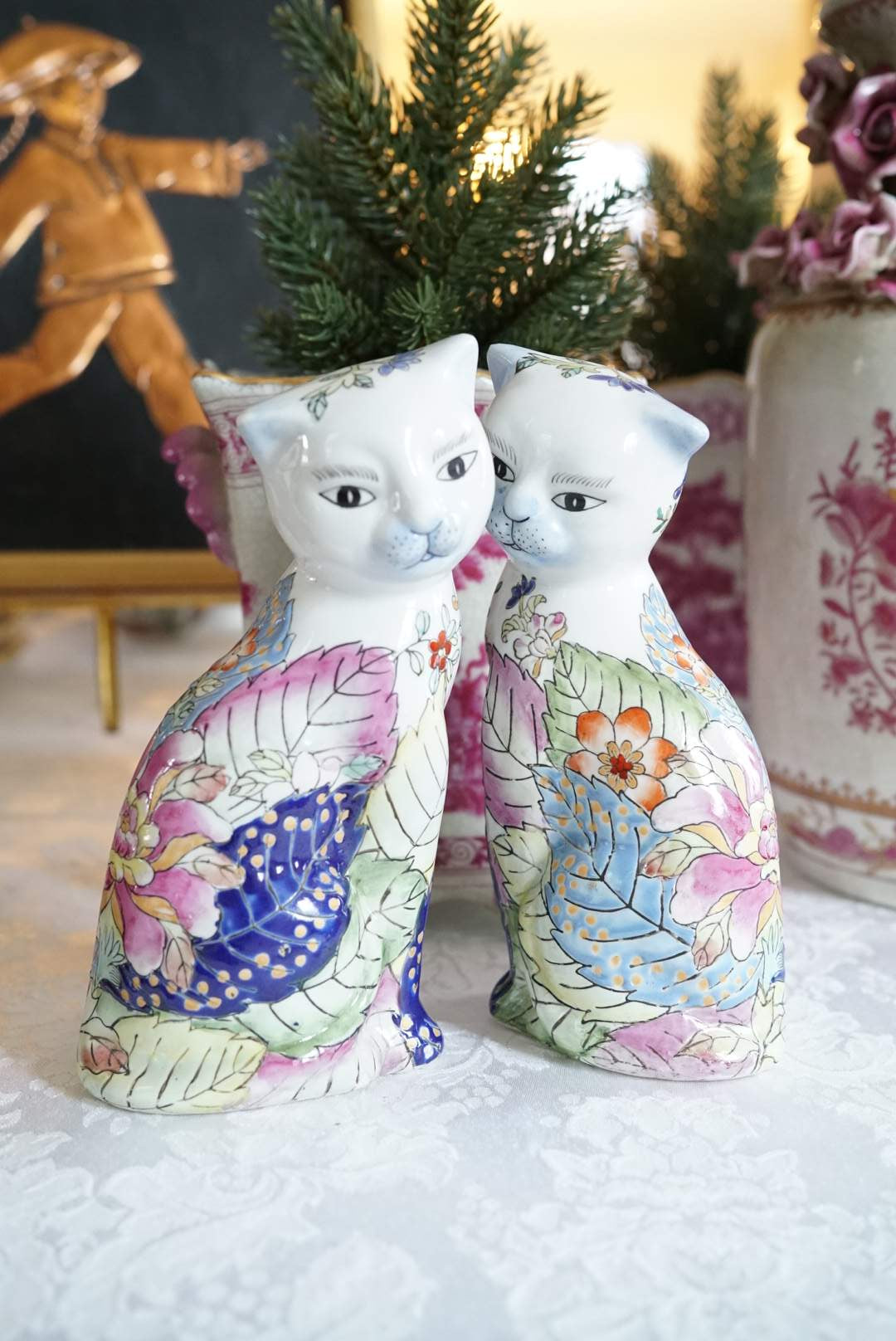 Pair of — Tobacco Leaf Cat Figurines