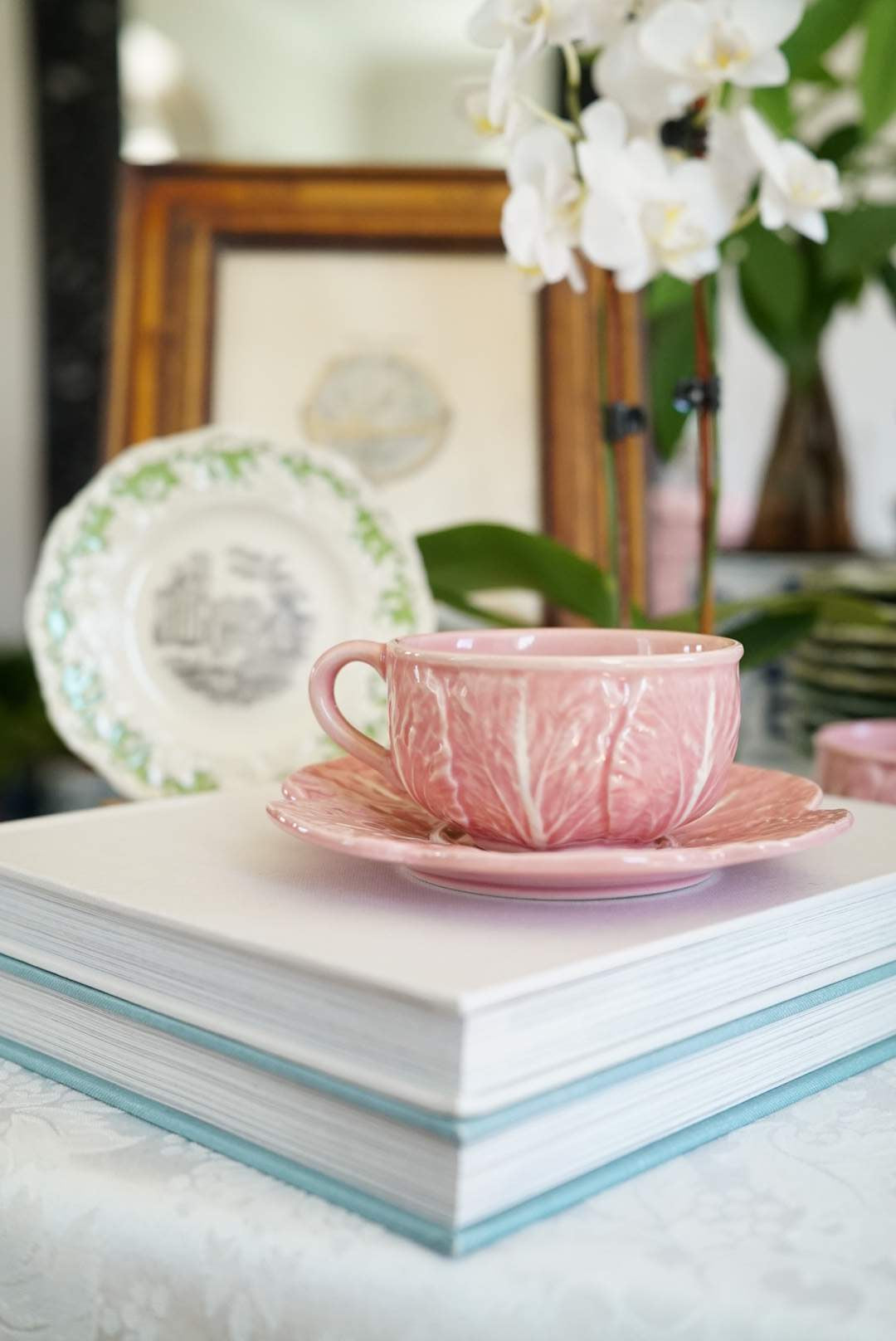 Bordallo Pinhiero Pink Basketweave Tea Cup offers and Saucers Set o Four made in Portugal