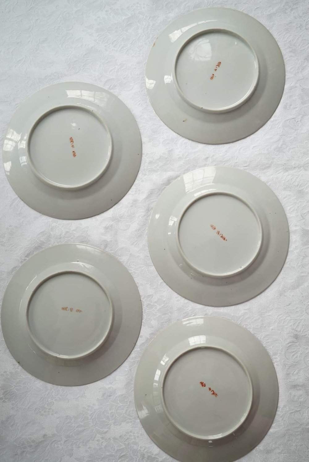 9.75" Large Antique Chinese Export Rose Medallion Plate