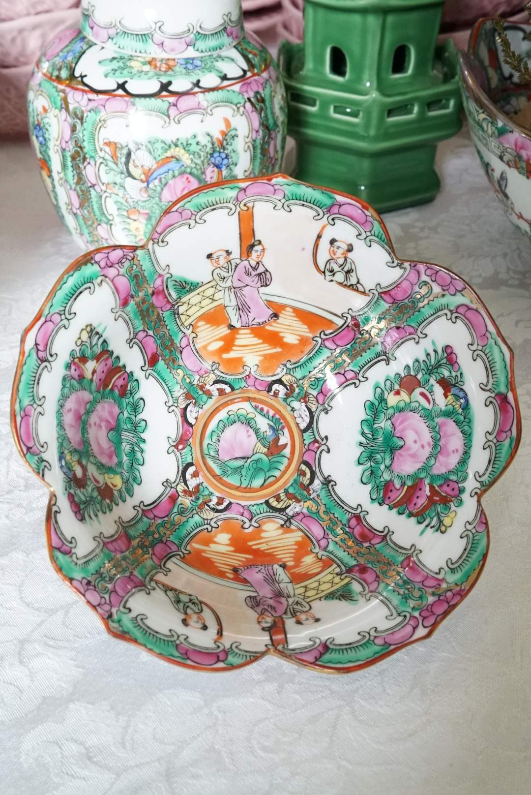 Vintage Small Rose Medallion Lotus Bowl