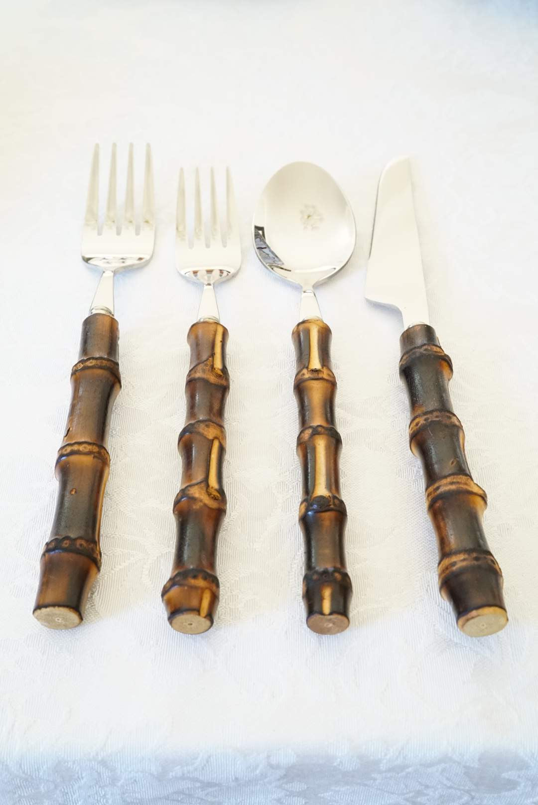 Set of 4 — Natural Bamboo Flatware Set (2 Colors)