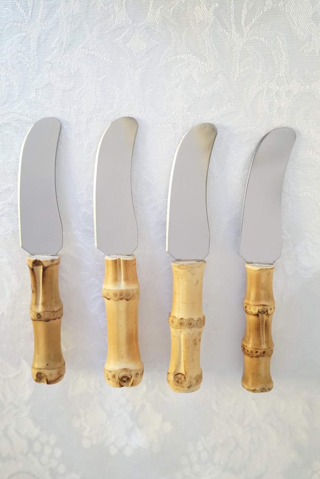 Natural Bamboo Spreader