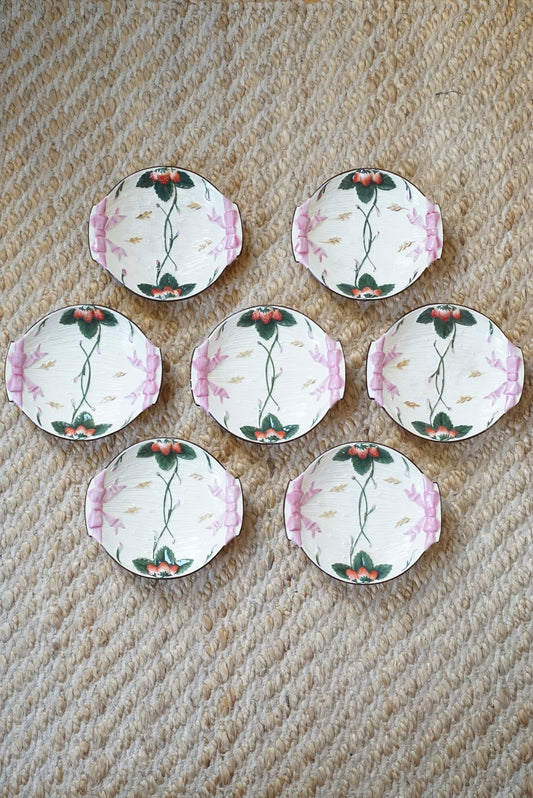 Pair of — Antique Wedgwood Majolica Strawberry Plates