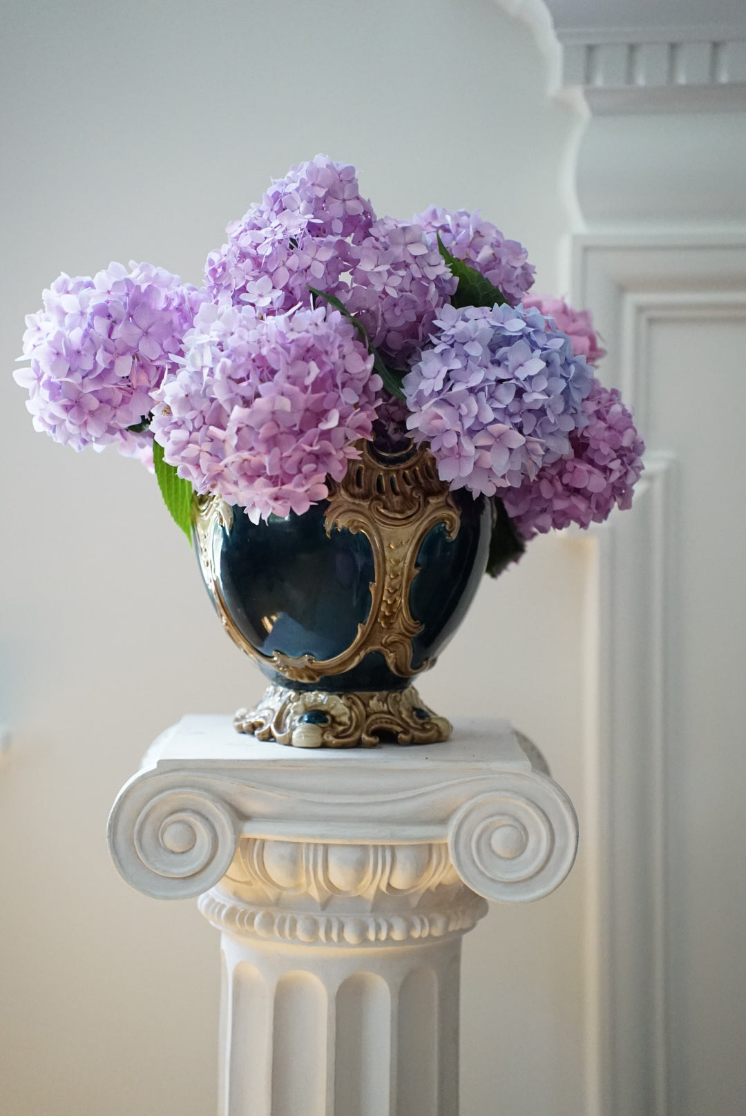 Antique Majolica Jardiniere