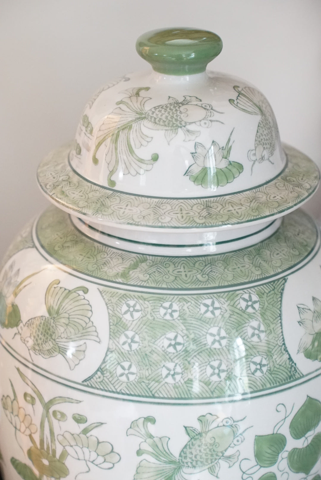 XL Green and White Lily Pond Temple Jar