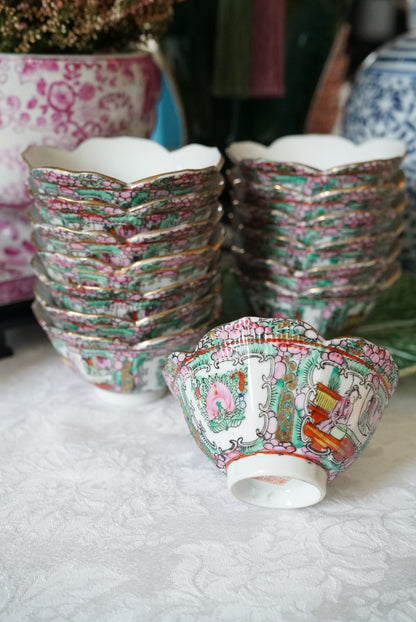 Vintage Petite Rose Medallion Lotus Bowl