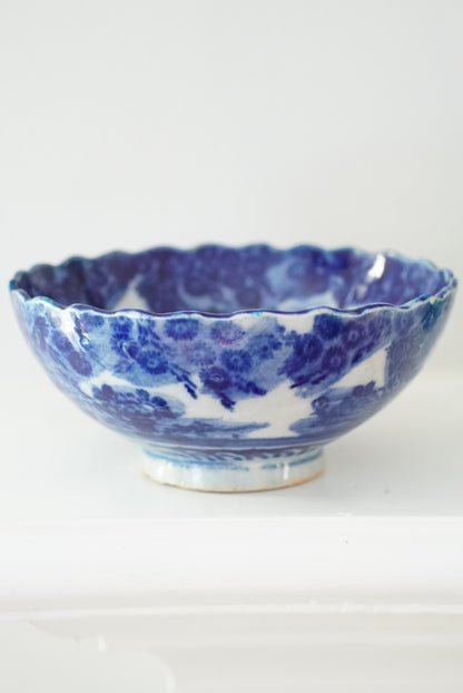 Antique Small Flow Blue Scalloped Bowl