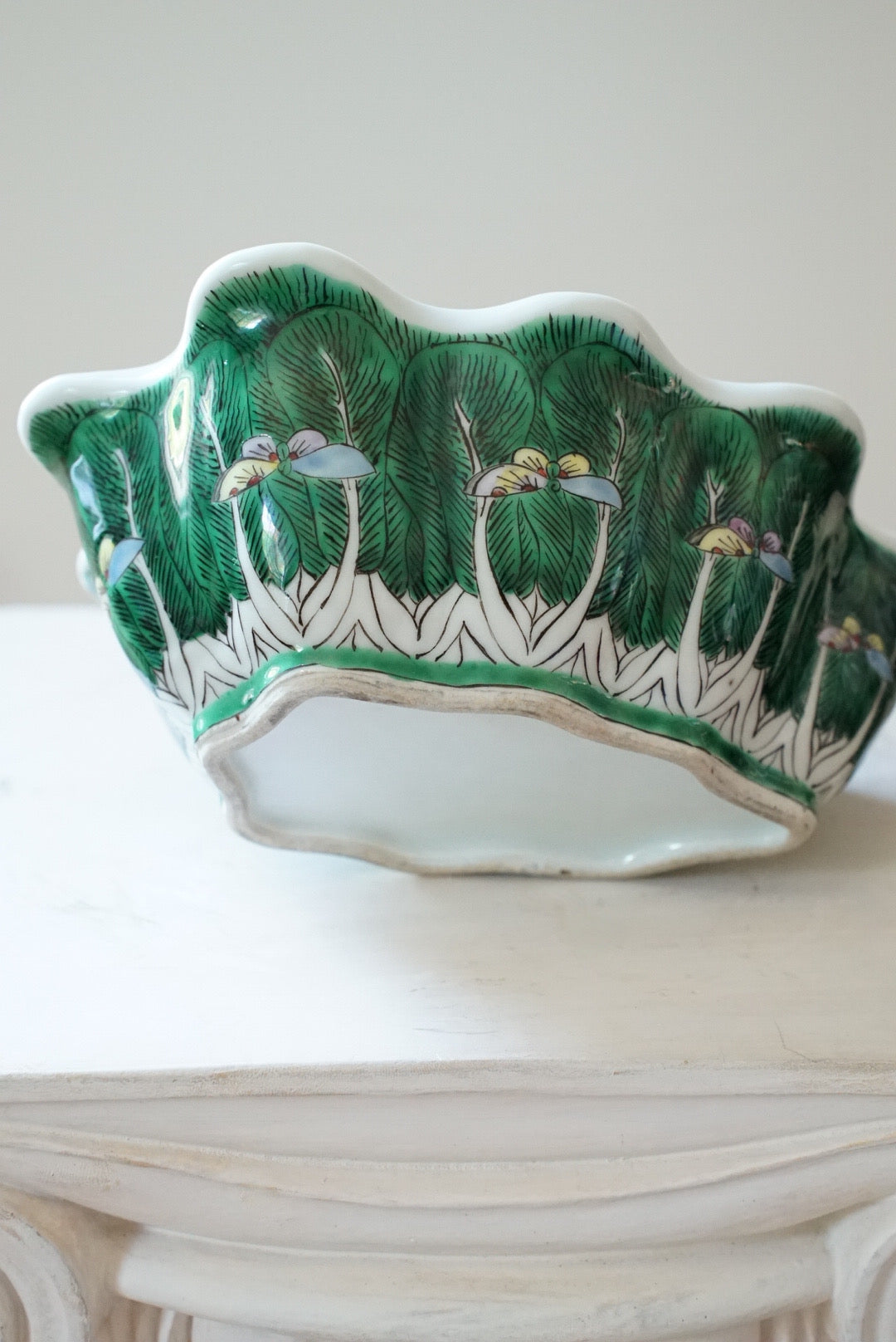 Antique Famille Verte Bok Choy Scalloped Leaf Bowl