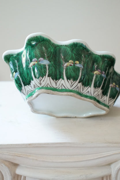 Antique Famille Verte Bok Choy Scalloped Leaf Bowl